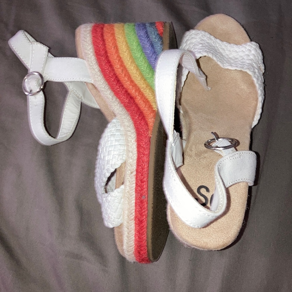 Size 6 1/2 Rainbow wedges